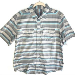 COPY - 3/$25 Swiss Tech Men Large Short Sleeve Button UP